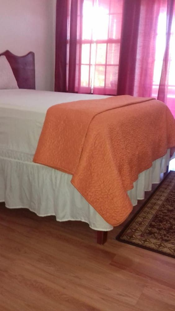 Spring Gardens Resort - Photo 14