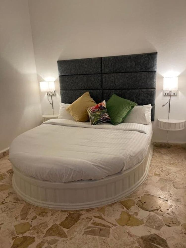 Jamaica Palace Hotel - Photo 72