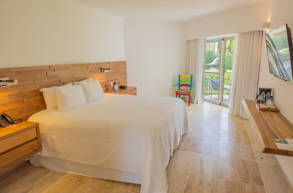 Viva V Samana by Wyndham, A Trademark Adults All Inclusive - Photo 15