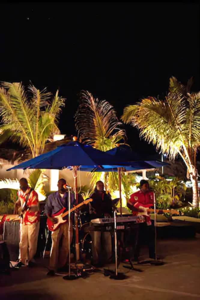 Sky Beach Club - Photo 25