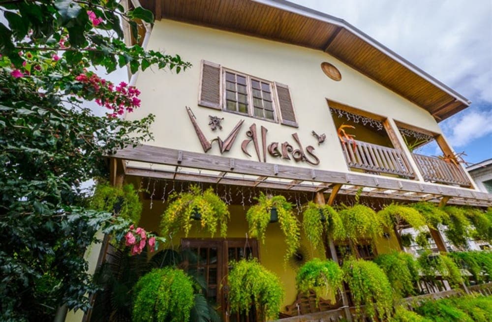 Willard's Bed and Breakfast - Photo 3