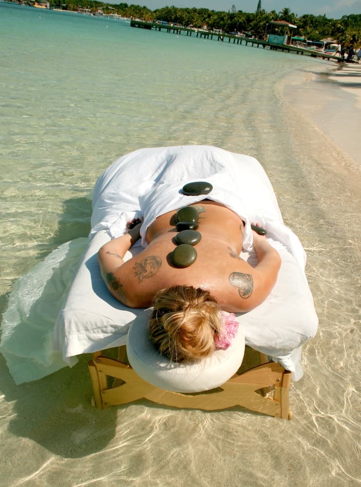 Infinity Bay Spa & Beach Resort - Photo 23