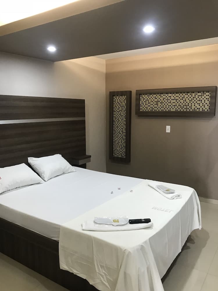 Hotel Nuevo Mejico - Photo 22