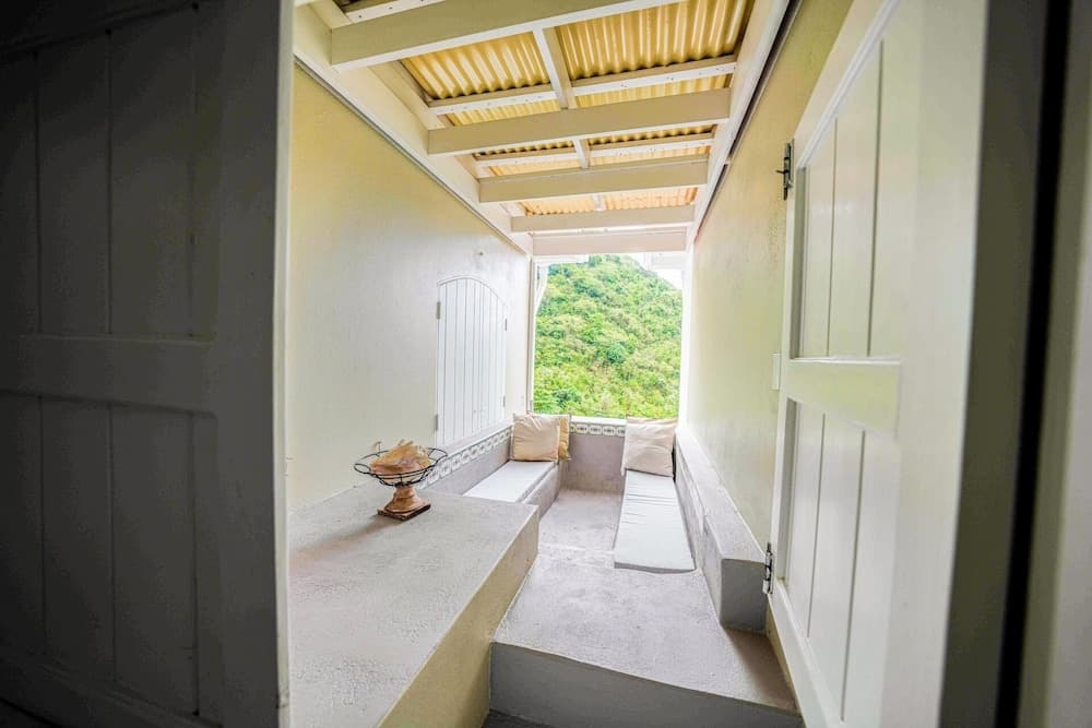 Queen’s Hotel Saba - Photo 8