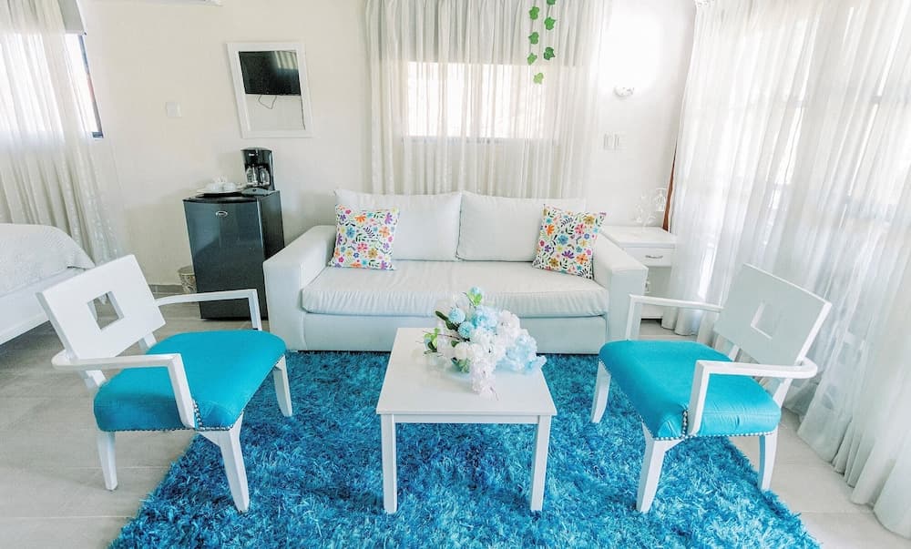 Hotel Rancho Guacamayos - Photo 31