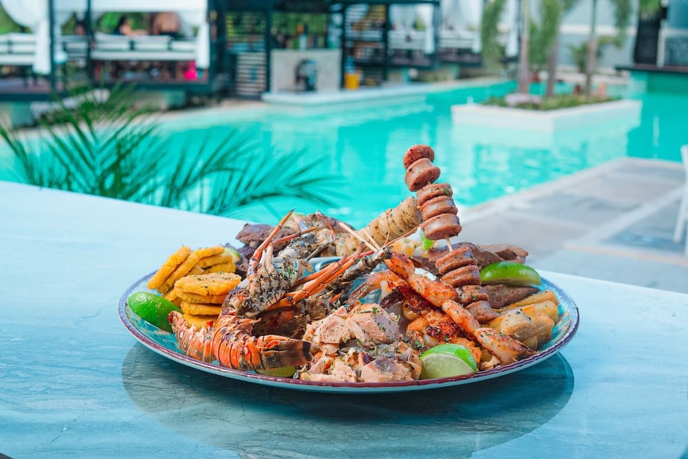 Hotel Rancho Guacamayos - Photo 2