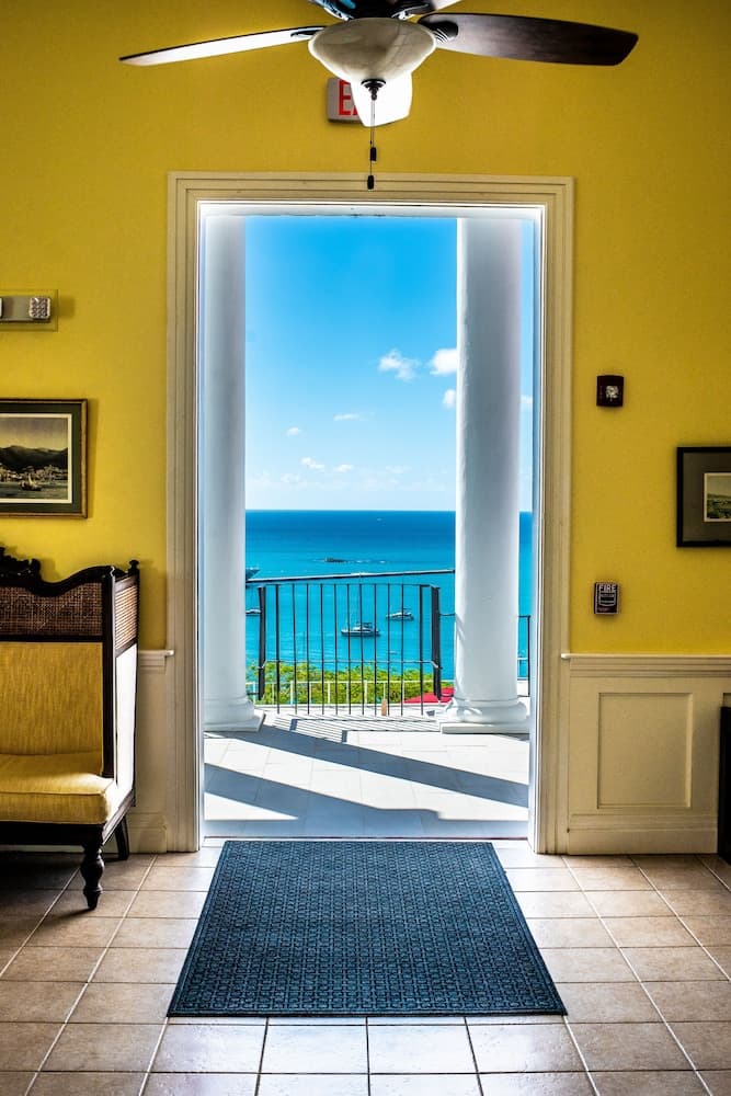 Castle Villas at Bluebeard's - Photo 8