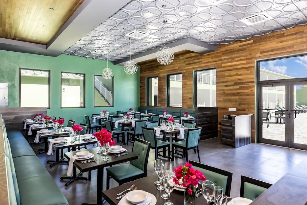 Ocean Breeze Resort - Photo 36