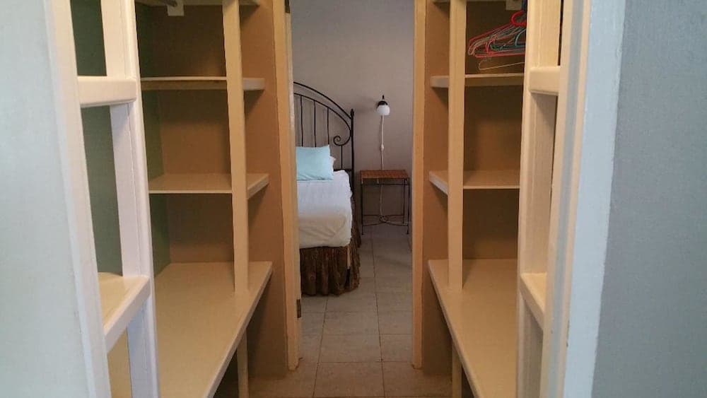 Kootney Resorts - Photo 3