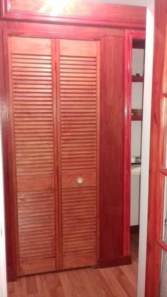 Spring Gardens Resort - Photo 5