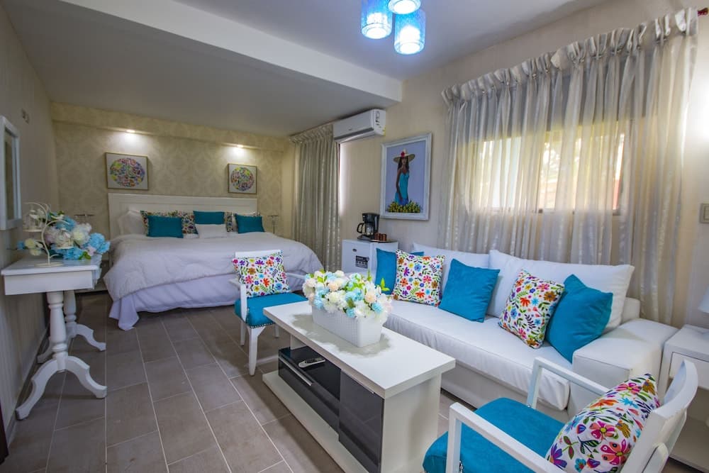 Hotel Rancho Guacamayos - Photo 11