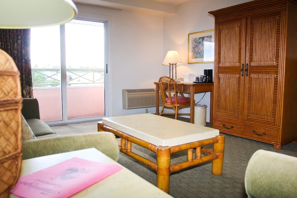 Castaways Resort and Suites - Photo 21