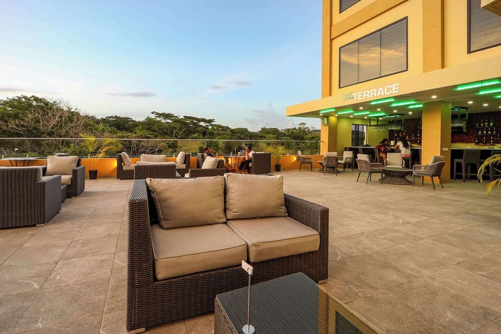 Comfort Inn & Suites Tobago - Photo 28