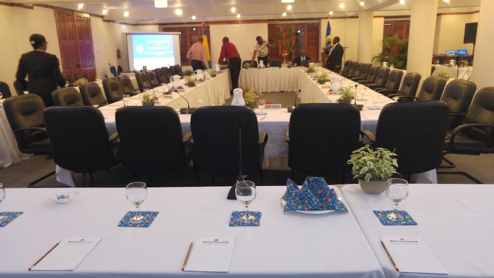 Beachcombers Hotel - Photo 45