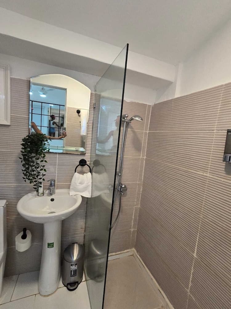 Casa Rosada Beach Front - Photo 28