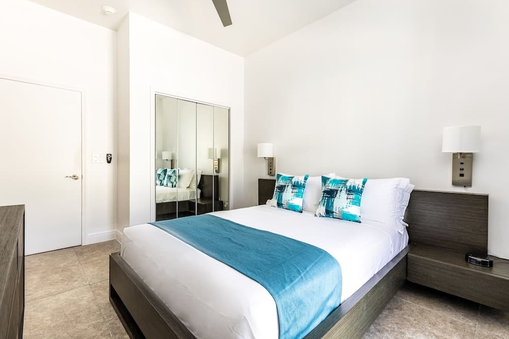 Ocean Breeze Resort - Photo 32