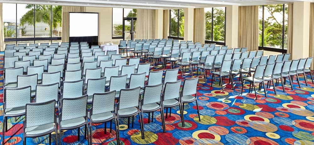 Hilton Trinidad & Conference Centre - Photo 99