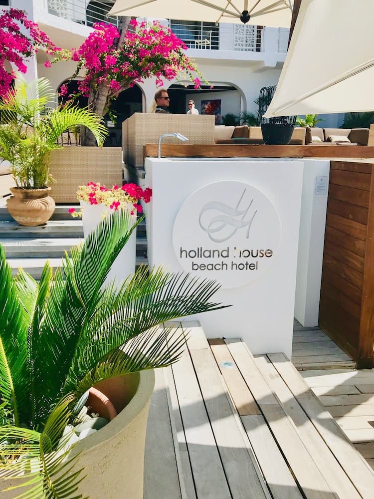 Holland House Beach Hotel - Photo 41