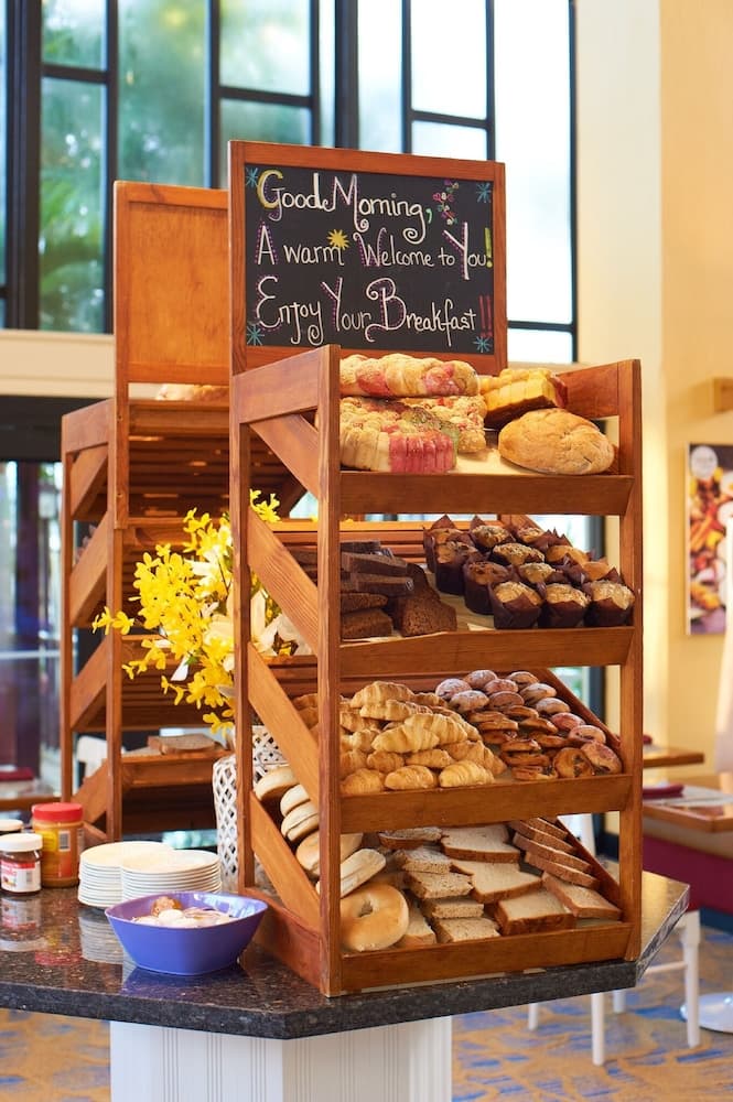 Hilton Trinidad & Conference Centre - Photo 80