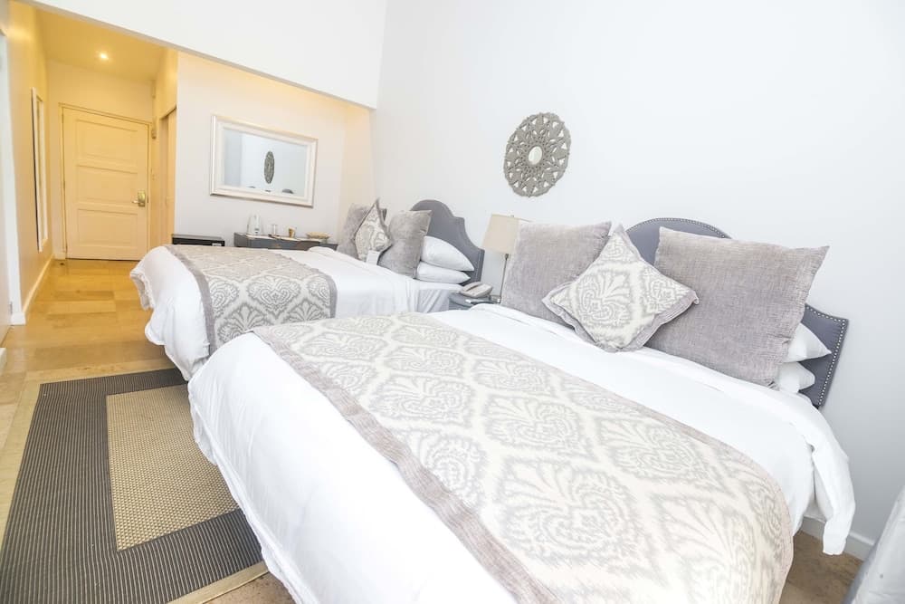 Blue Lagoon Hotel & Marina - Photo 6