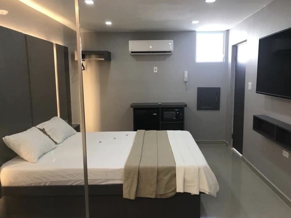 Hotel Nuevo Mejico - Photo 29