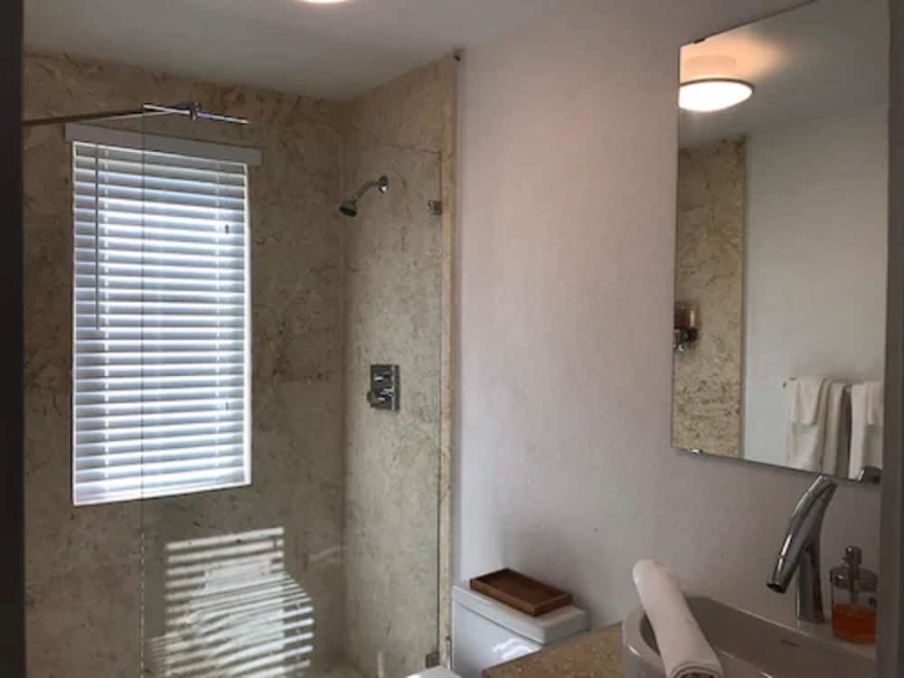 La Bougainvillea Hotel and Villas - Photo 159