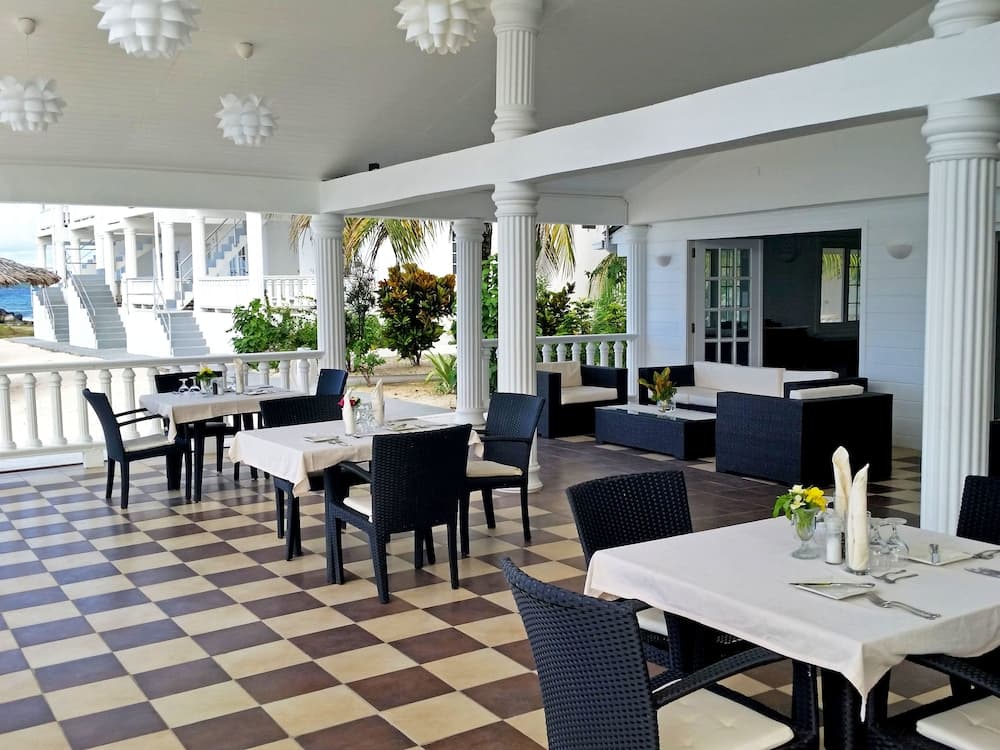 Davids Beach Hotel - Photo 35