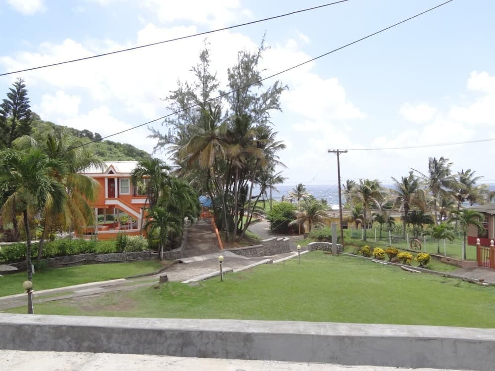 Spring Gardens Resort - Photo 36