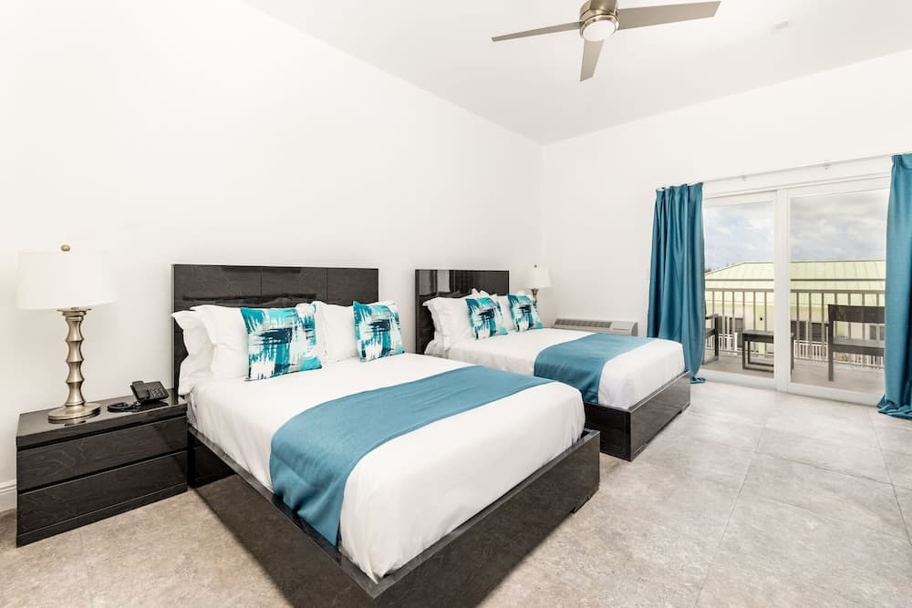 Ocean Breeze Resort - Photo 3