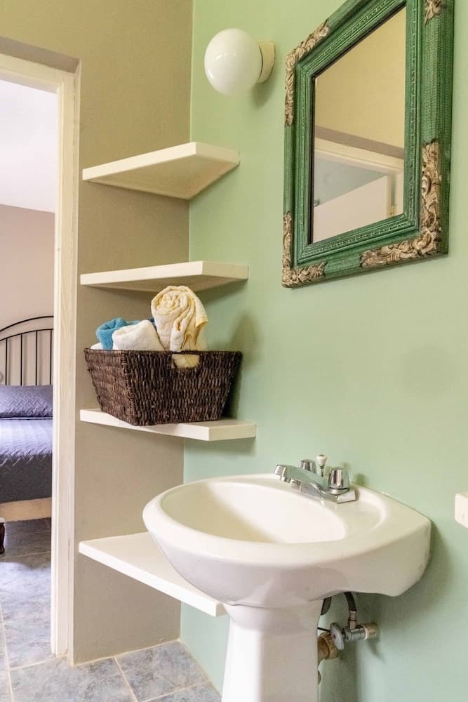 Kootney Resorts - Photo 76