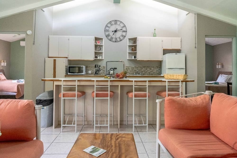 Kootney Resorts - Photo 34