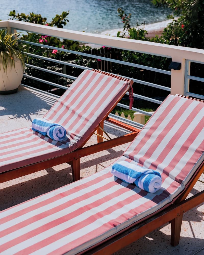 Beachcombers Hotel - Photo 36