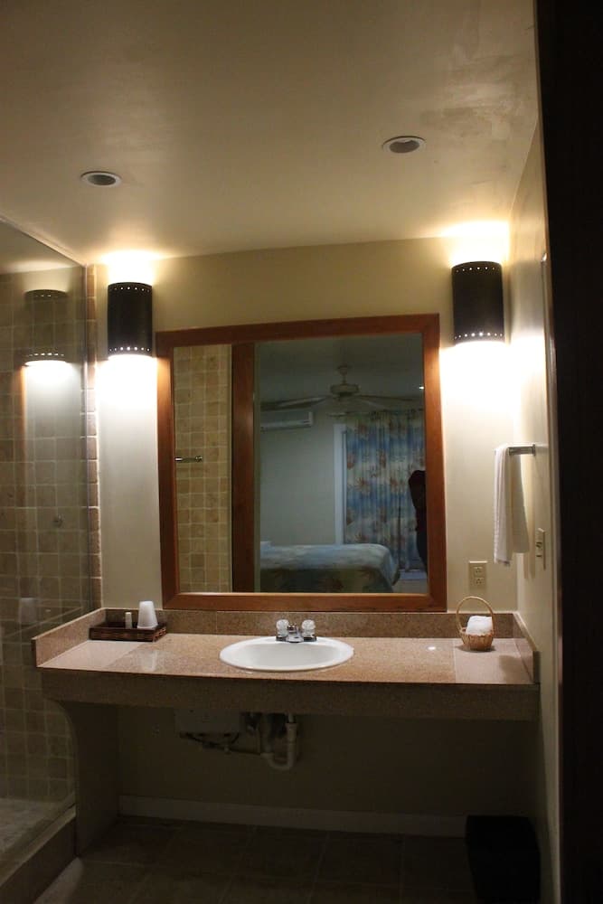 Anegada Reef Hotel - Photo 24