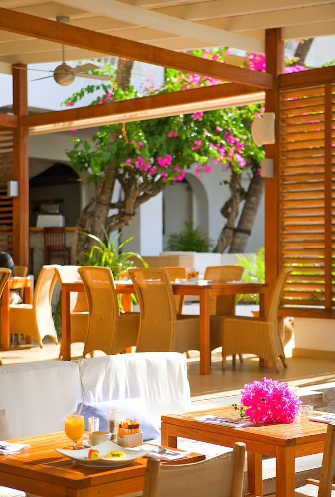 Holland House Beach Hotel - Photo 26