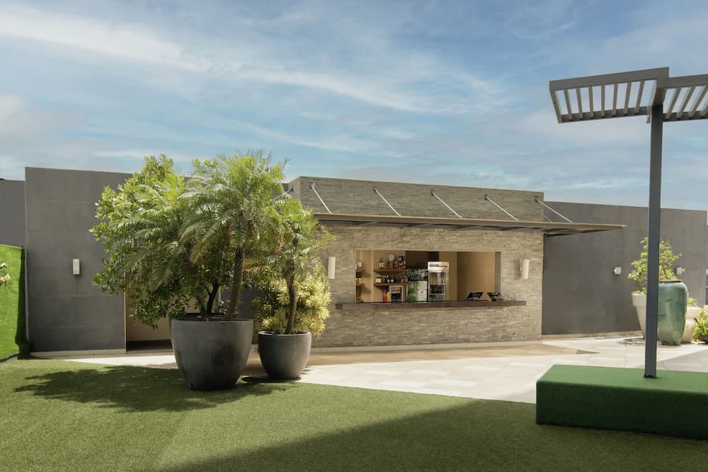 Embassy Suites by Hilton Santo Domingo - Photo 27