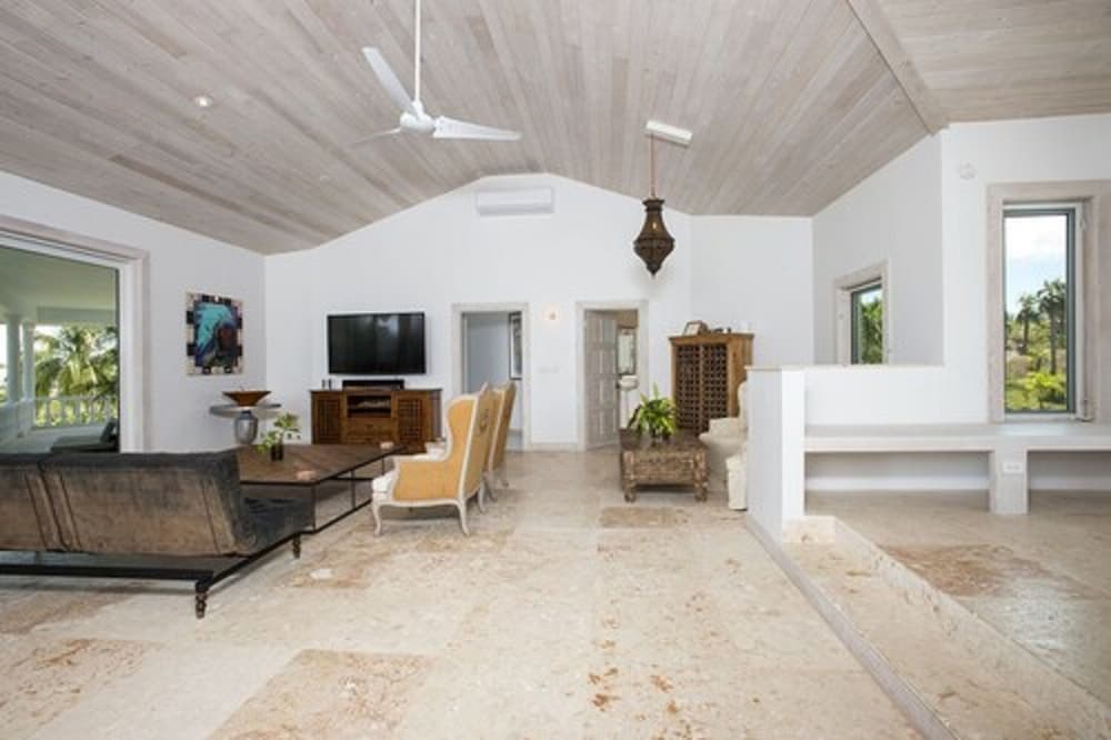 La Bougainvillea Hotel and Villas - Photo 168