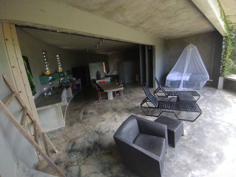 Hix Island House - Photo 39