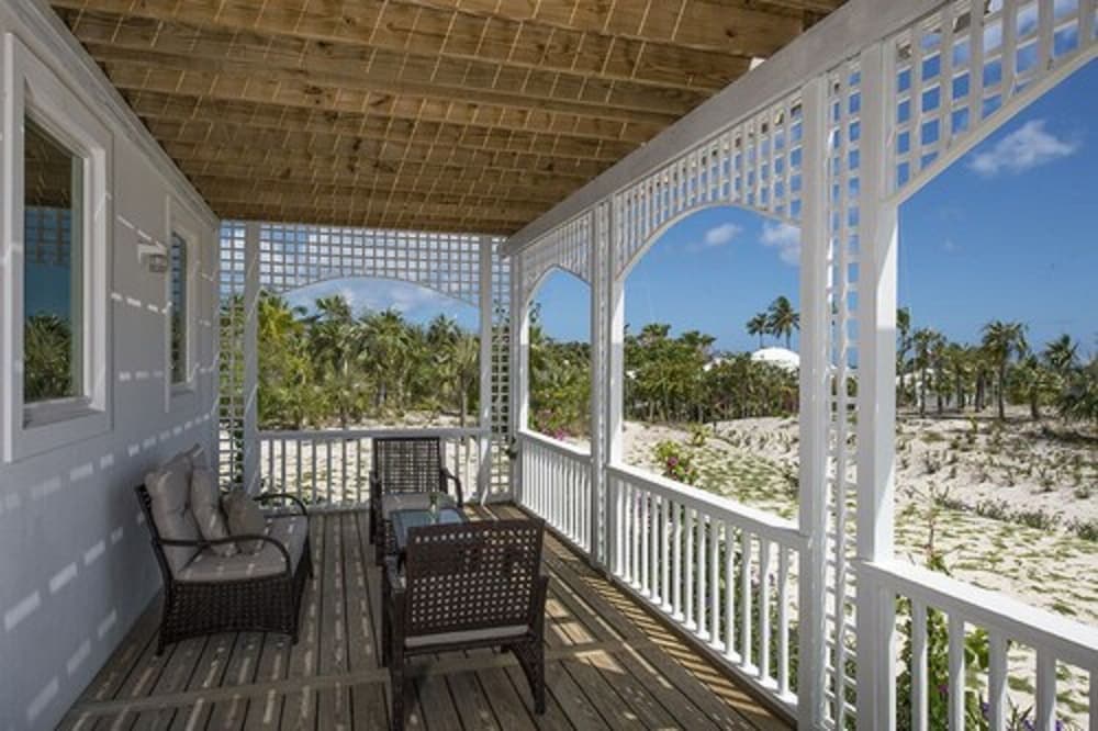 La Bougainvillea Hotel and Villas - Photo 34