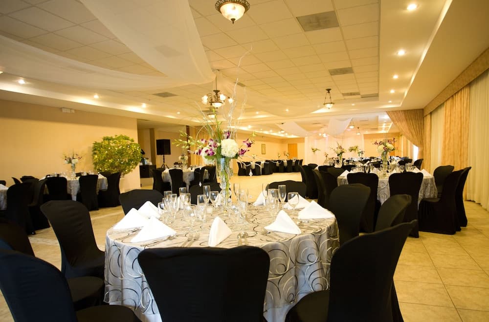 meeting & event spaces