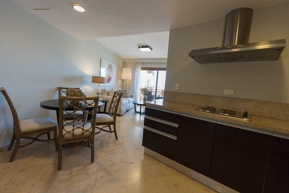 Hotel Bannister by Mint - Photo 12