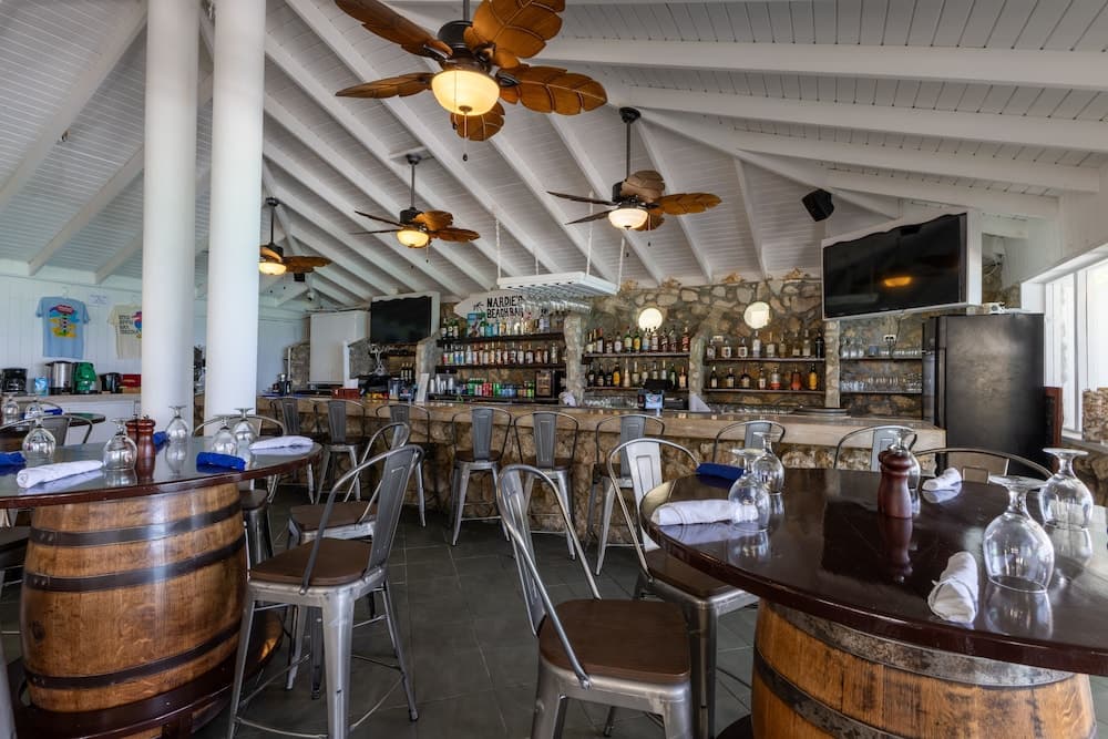 Sebastian's on the Beach - Photo 73