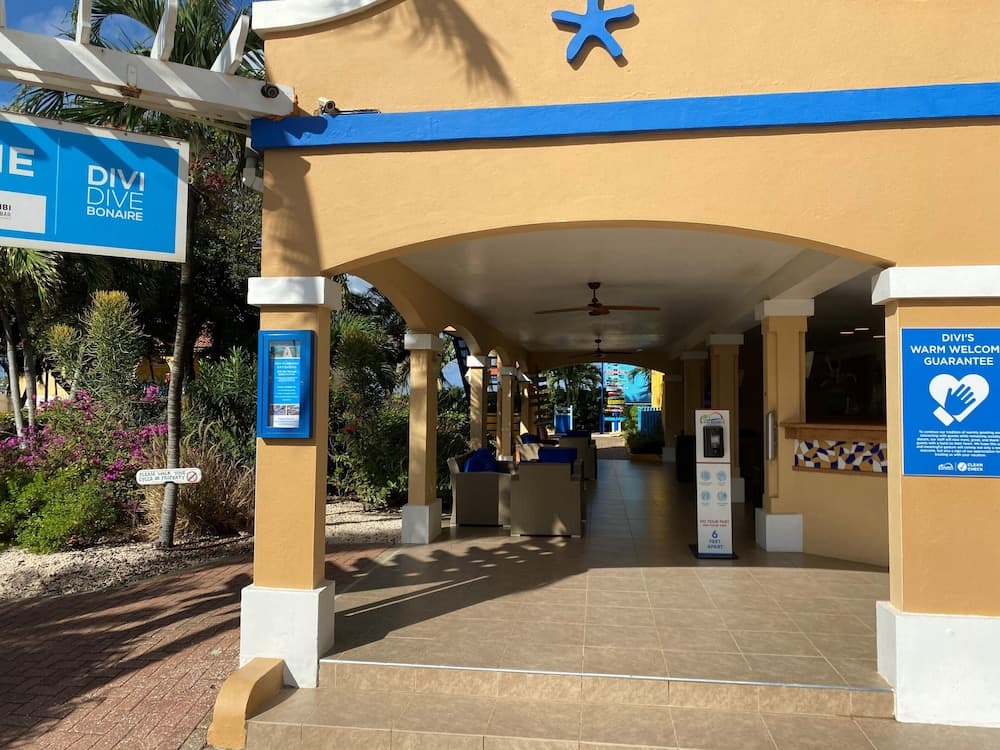 Divi Flamingo Beach Resort & Casino - Photo 2