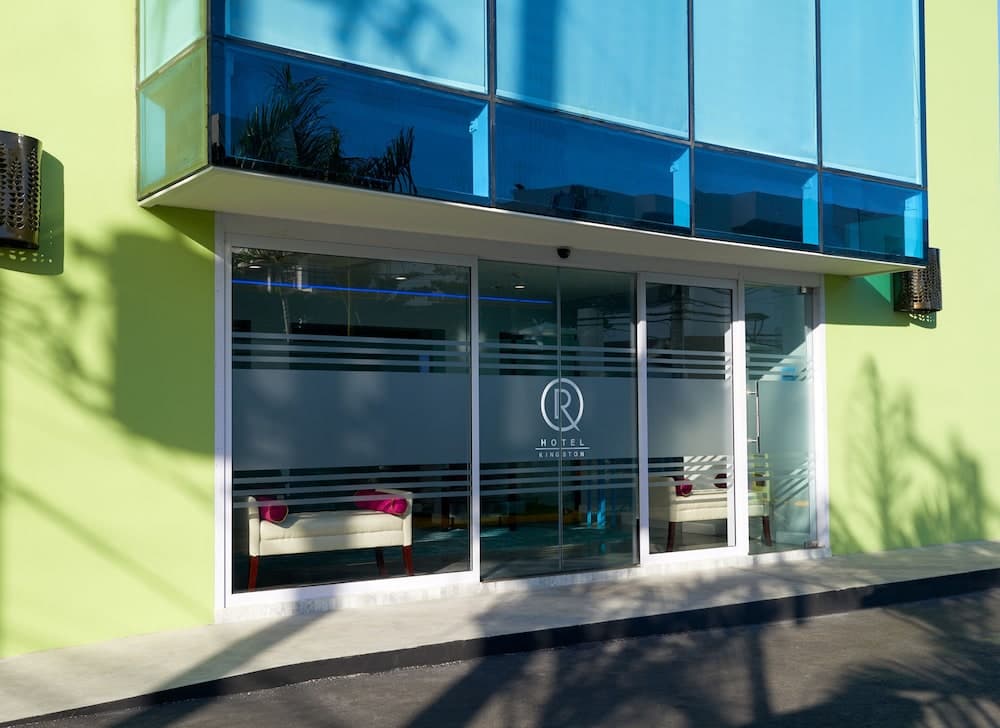 R Hotel Kingston - Photo 47