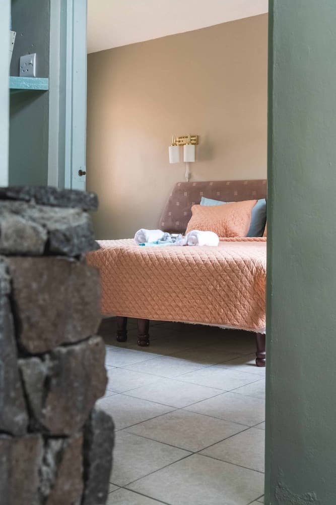 Kootney Resorts - Photo 24