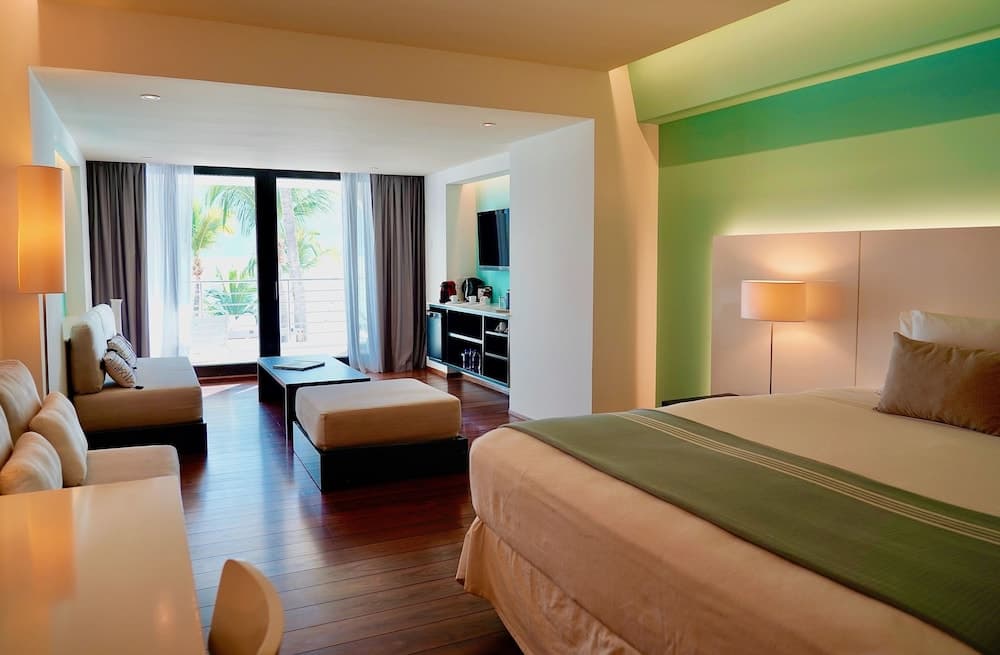 Holland House Beach Hotel - Photo 5