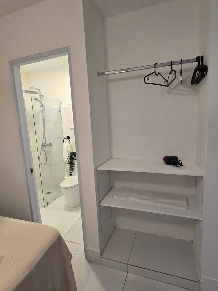 Casa Rosada Beach Front - Photo 23