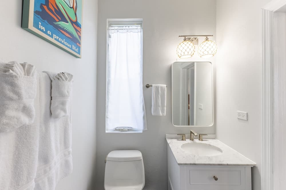 Sebastian's on the Beach - Photo 22