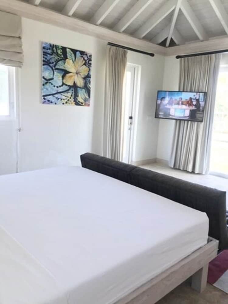 La Bougainvillea Hotel and Villas - Photo 177