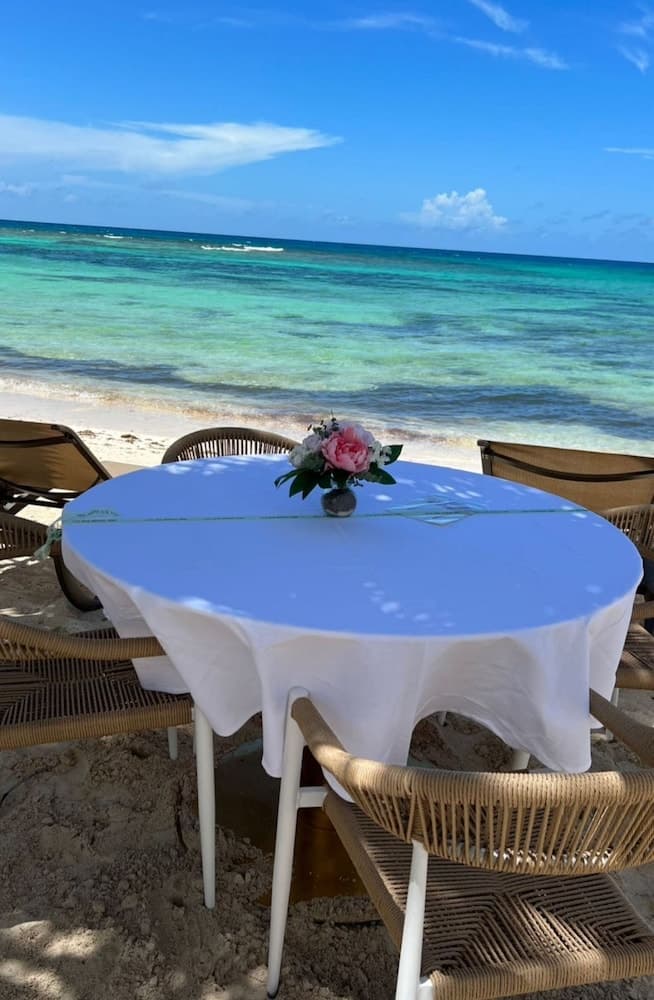 Casa Rosada Beach Front - Photo 32