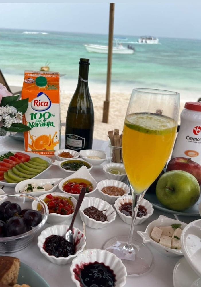 Casa Rosada Beach Front - Photo 36